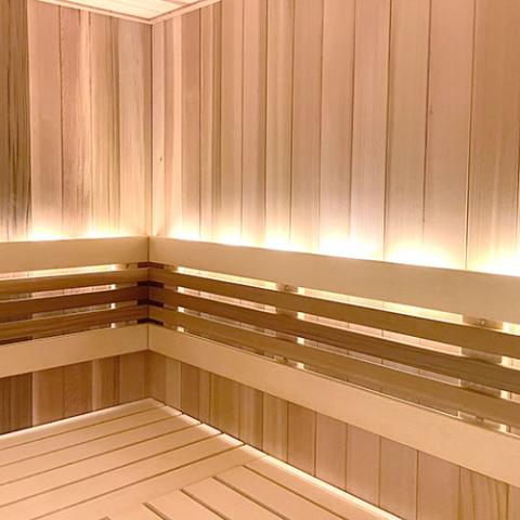 Revestimiento de pared de madera para sauna ProSaunas, cedro rojo de 1"x4"