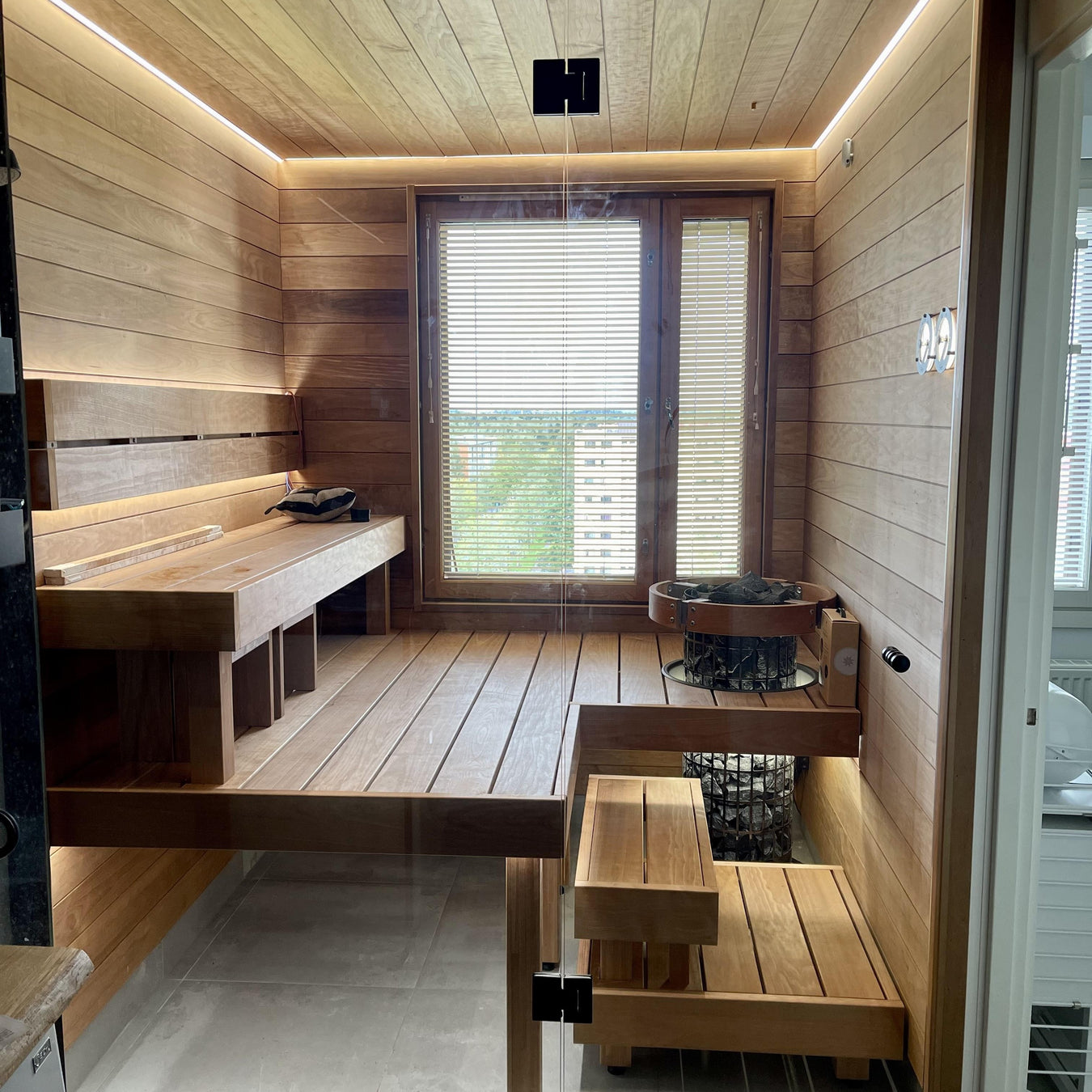 Custom Sauna With Glass Front and Cilindro Heater