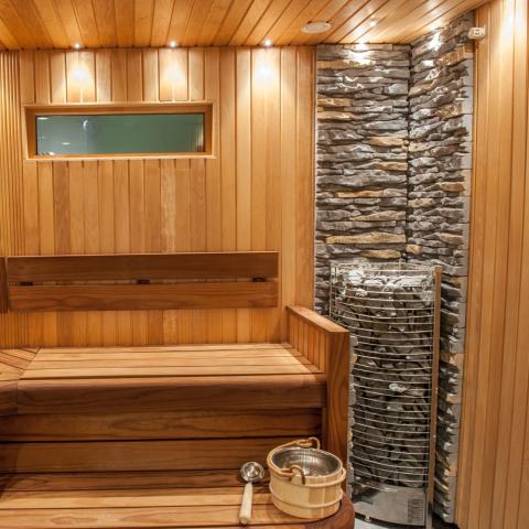 Thermory Sauna Wood, Thermo-Radiata Pine 5/4"x6" Bench Material | VLL0050